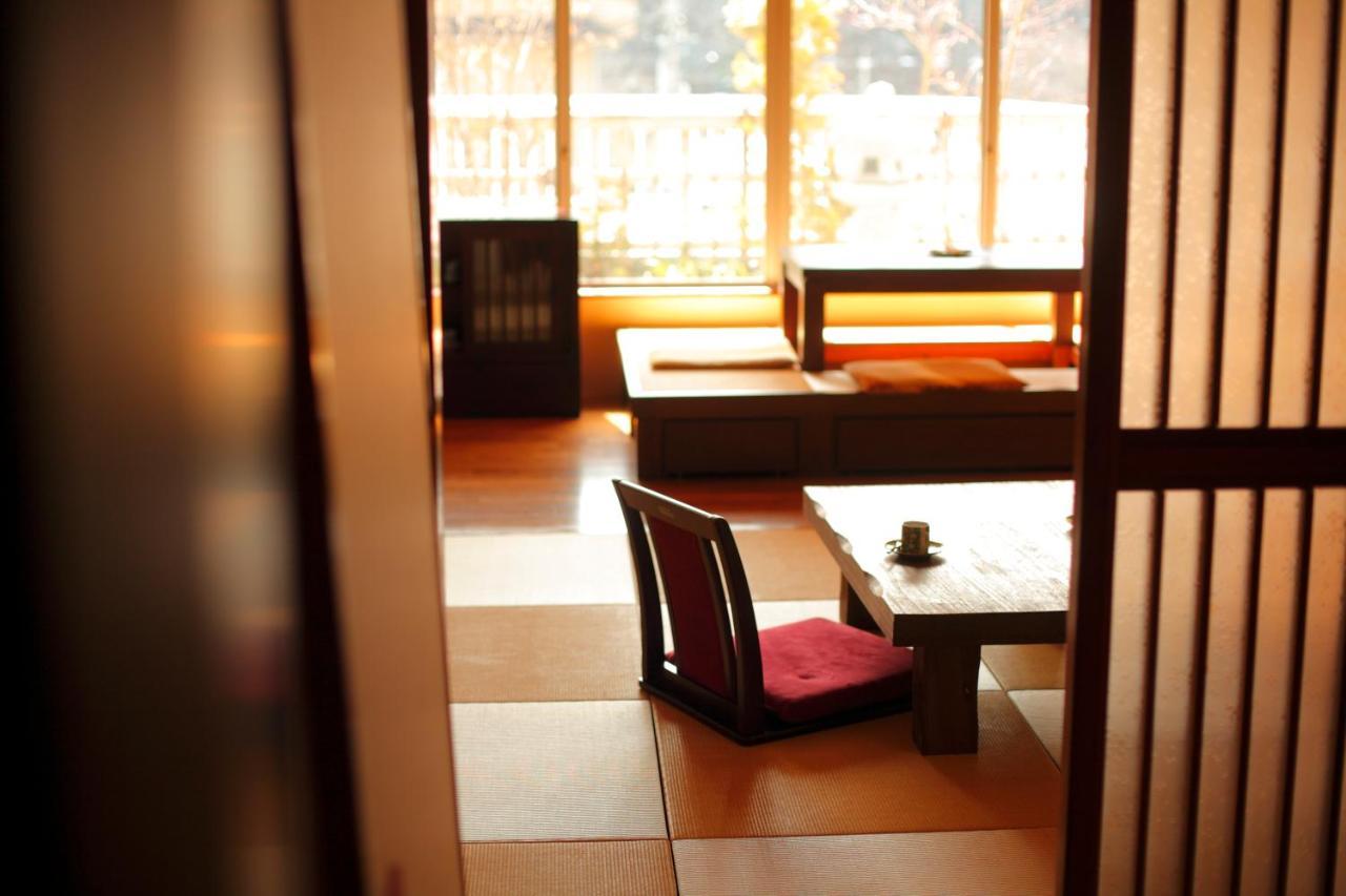 Sakaeya Hotel Yamanouchi  Exterior foto